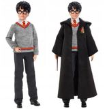 Harry Potter v chrabromilských školských šatách