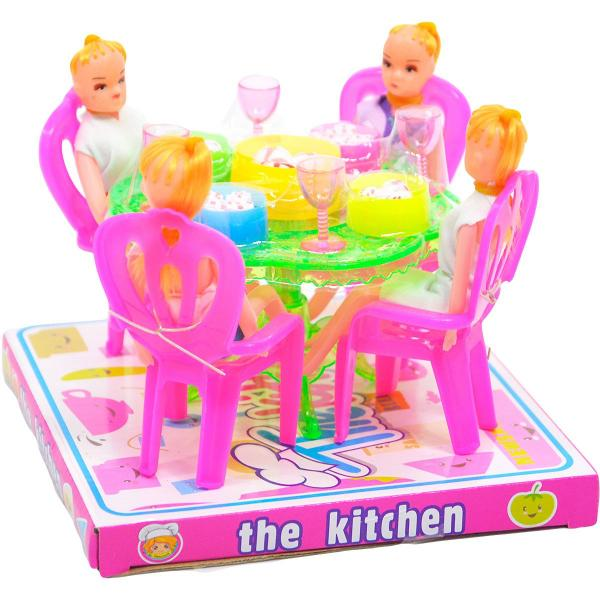 E-shop Kuchynský stôl s bábikami a s doplnkami