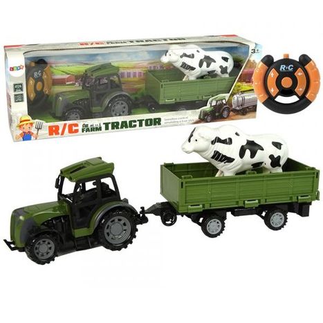 Zelený traktor s vlečkou a zvieratkom na diaľkové ovládanie